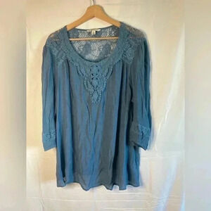 Zac & Rachel woman top 🏡‎